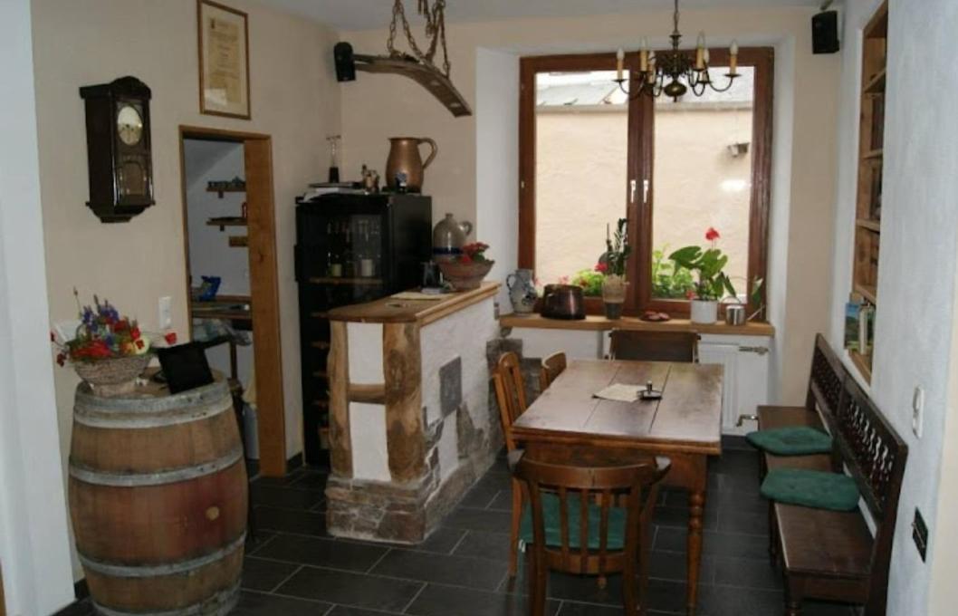Weingut Gaestehaus Bach Кохем Екстериор снимка