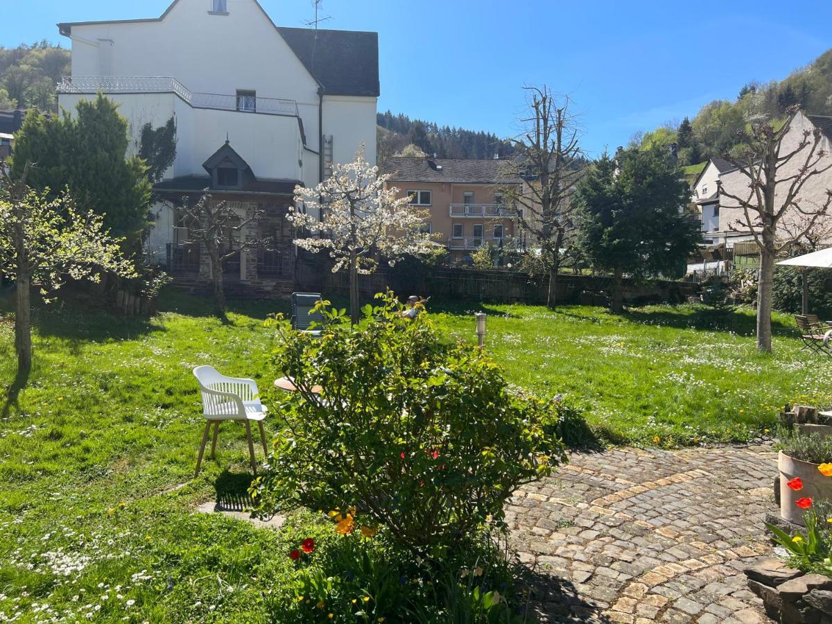 Weingut Gaestehaus Bach Кохем Екстериор снимка